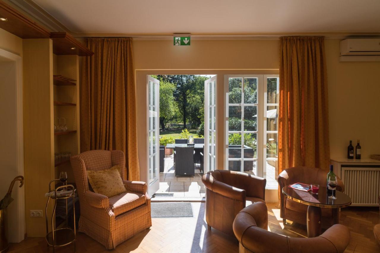 Hotel Villa Im Park Düsseldorf Exterior foto